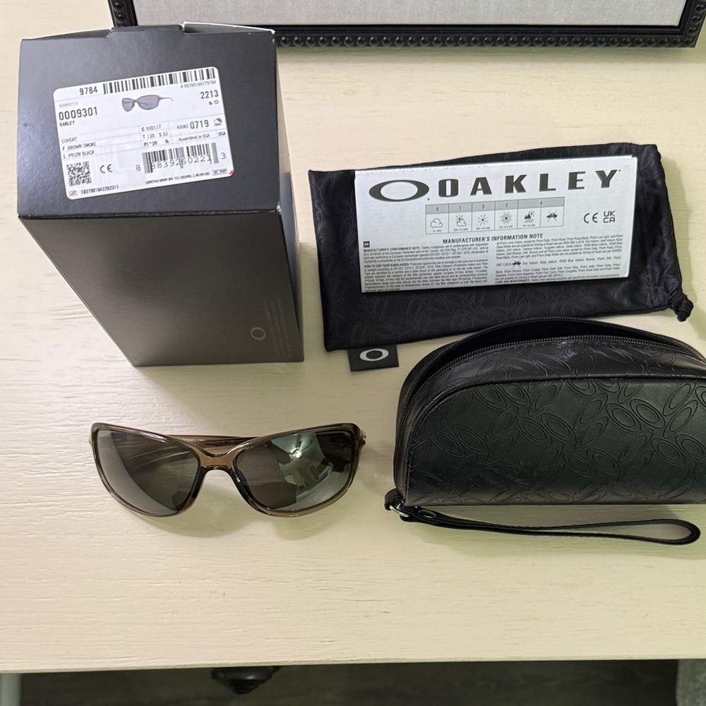 Oakley Cohort Sunglasses with Black Case